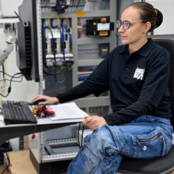 Mechatronikerin bei Ingela